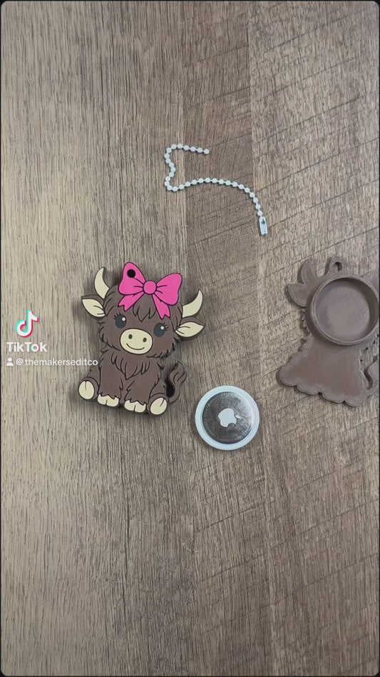 Highland Cow AirTag Holder Keychain
